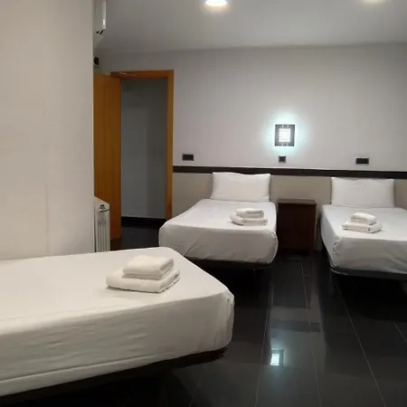 Hostal Levante Barcelona-3